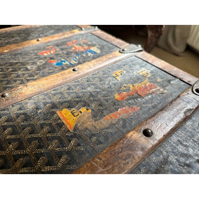Antique Steamer Trunk in Chevron Canvas from Goyard, France, 1900 For Sale - Image 14 of 18