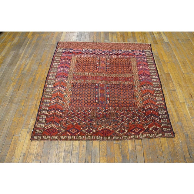 Late 19th Century Turkmen Tekke Ensi Carpet ( 4' 1'' x 4' 6'' - 125 x 137 cm )