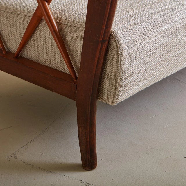 Maple Settee in the Style of Paolo Buffa, Italy 20th Century For Sale In Chicago - Image 6 of 12