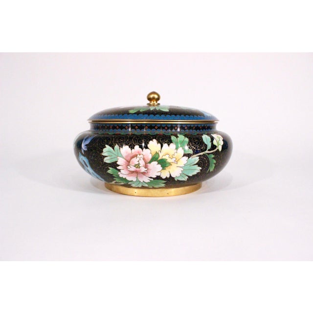 Beautiful black cloisonné lidded bowl with floral motif. 1960's vintage and in absolutely pristine cosmetic condition the...