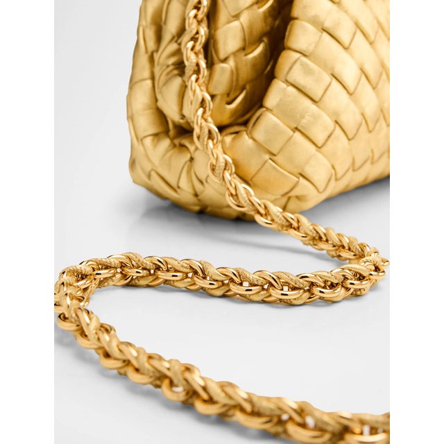 Bottega Veneta 2025 Bottega Veneta Lauren 1980 Gold Leather Clutch Shoulder Bag Pouch Handbag For Sale - Image 4 of 17