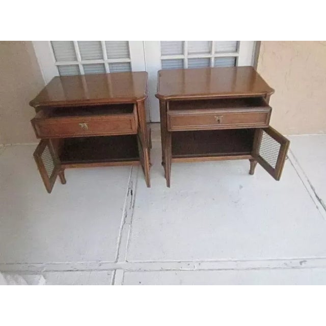 Vintage Henredon French Provincial Mesh Door Nightstands End Tables Set of 2 For Sale - Image 11 of 12