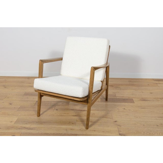 Set of Mid-Century Model 300-139 Armchairs from Swarzędz Factory, 1960s For Sale - Image 6 of 18