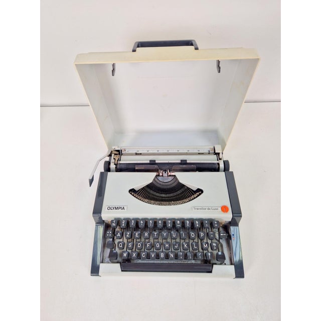 Metal Vintage Traveller De Luxe Typewriter with Case from Olympia, 1970s For Sale - Image 7 of 10