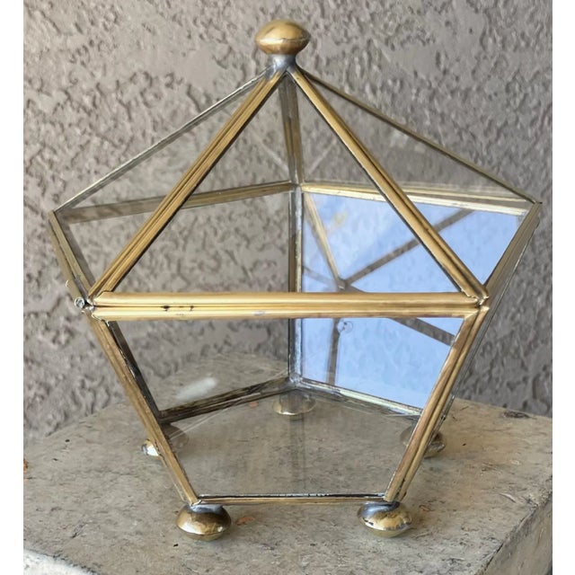 Mid 20th-Century Pentagon-Shaped Brass & Glass Keepsake / Trinket Box For Sale - Image 15 of 15