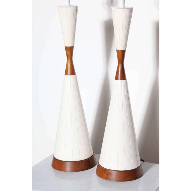 Off-white Substantial White Incised Ceramic "Hourglass" Table Lamps, Circa 1950s - A Pair For Sale - Image 8 of 12