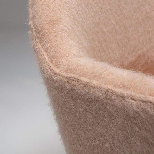 Model 71 Dining Chair in Pink by Eero Saarinen for Knoll, 1980s, Set of 2 For Sale - Image 12 of 13
