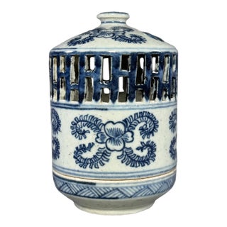 China Vintage Blue‑and‑White Porcelain Hollow‑Out Floral Incense Burner For Sale