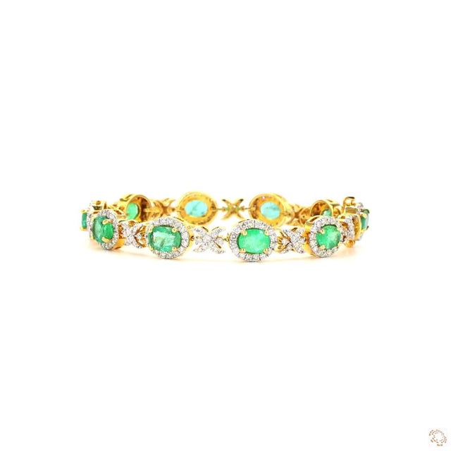 2.89 Carat Round Brilliant Cut Diamond Emerald Gold Bracelet For Sale - Image 4 of 9
