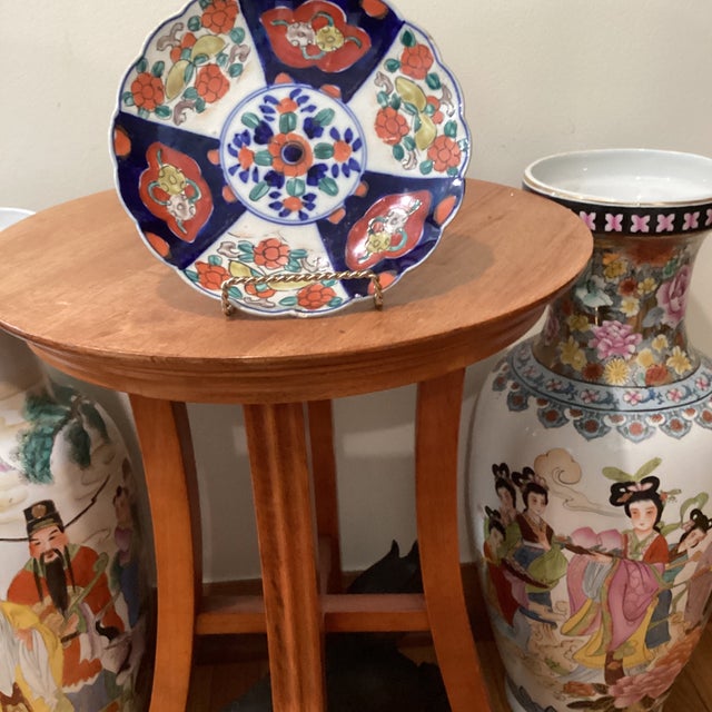 Antique Japanese Imari Porcelain Scalloped Hand Painted Plate Meiji Period (1868-1912) For Sale - Image 11 of 11