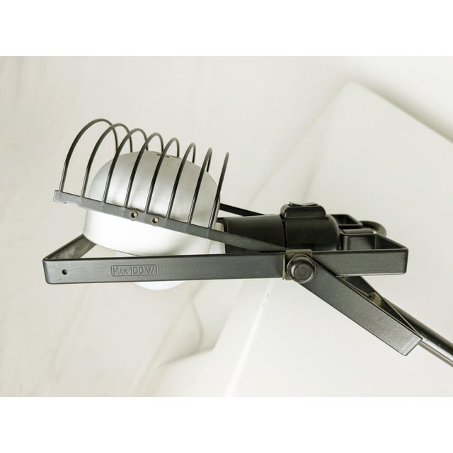 Artemide Aluminum & Black Metal Sintesi Table Lamp by Ernesto Gismondi for Artemide, 1970s For Sale - Image 4 of 16