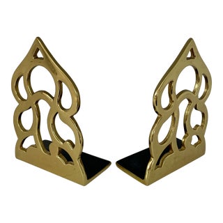 1980's Brass Scroll Hollywood Regency Bookends by Virginia Metalcrafters Monticello - Set of 2 For Sale