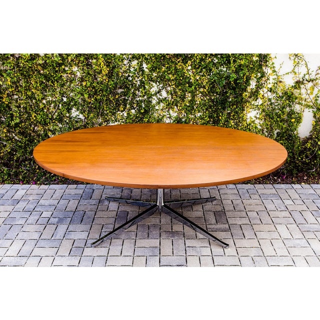 Florence Knoll 78" Oval Walnut X Base Dining or Conference Table For Sale - Image 14 of 15