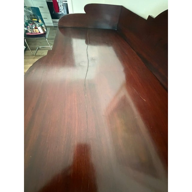 Antique 1920s Federal Revival Flame Mahogany Serpentine Sideboard For Sale - Image 4 of 4