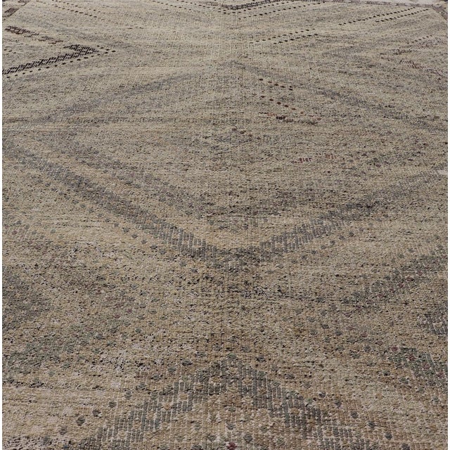 Taupe Vintage Turkish Embroidered Flat-Weave Rug With Neutral-Toned Geometric Design 6'9 X 9'8 For Sale - Image 8 of 15