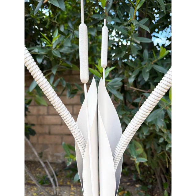 Laurel Lamp Company 1960s Mid-Century Modern 2-Light Cattail Floor Lamp With Adjustable Gooseneck Arms For Sale - Image 4 of 7