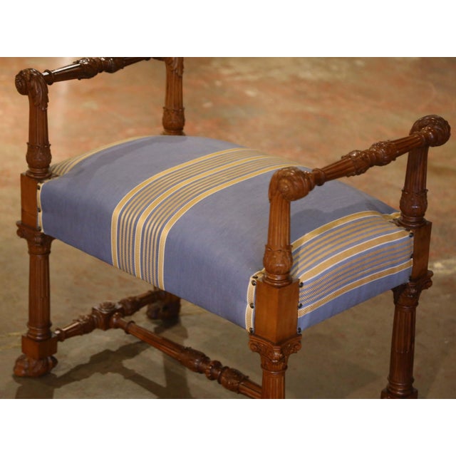 Traditional Mid 20th Century Mid-Century Italian Renaissance Revival Carved Walnut Vanity or Piano Bench For Sale - Image 3 of 6