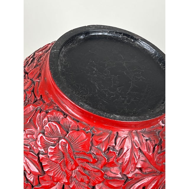 Antique Chinese Hand-Carved Cinnabar Lacquered Lidded Jar Probably Qianlong For Sale - Image 9 of 10
