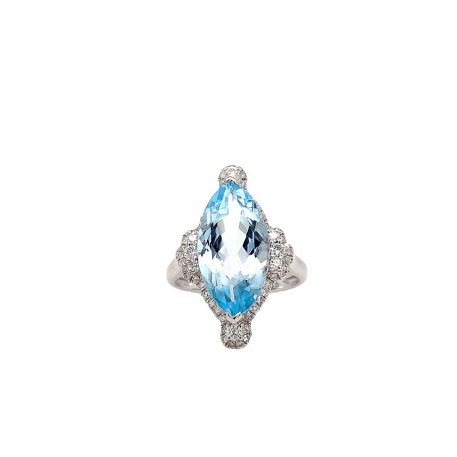 Contemporary Blue Topaz & Diamond Ring, Size 7 For Sale - Image 3 of 5