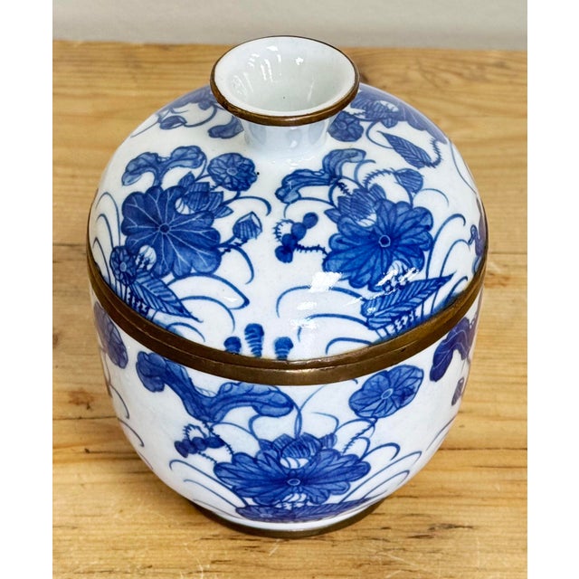 Vintage Porcelain Blue and White Floral Motif Lidded Jar For Sale - Image 4 of 6