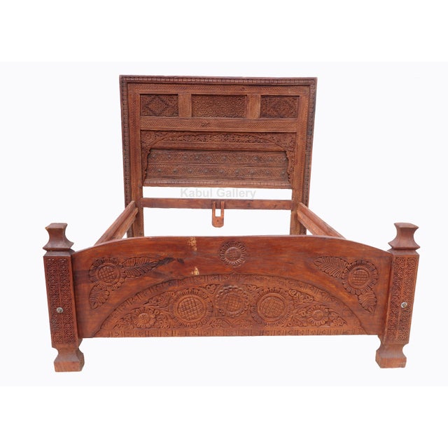 Vintage Cedar Double Bed, Swat-Tal, Pakistan For Sale - Image 3 of 18