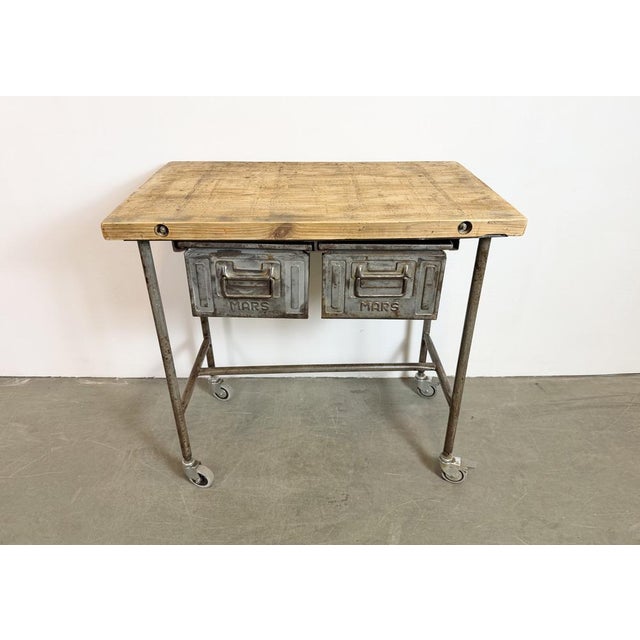 Mid-Century Modern Vintage Industrial Worktable on Wheels, 1960s For Sale - Image 3 of 18