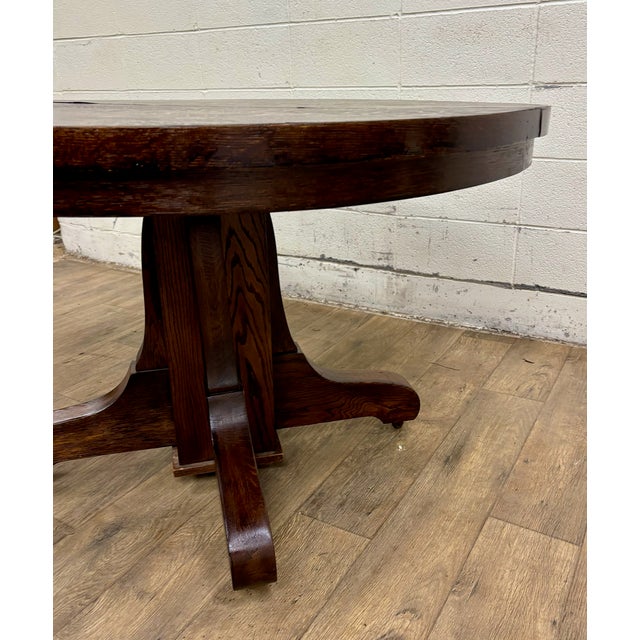 Antique Mission Arts and Crafts Tiger Oak Quarter Sawn Pedestal Dining Table For Sale In Kansas City - Image 6 of 18