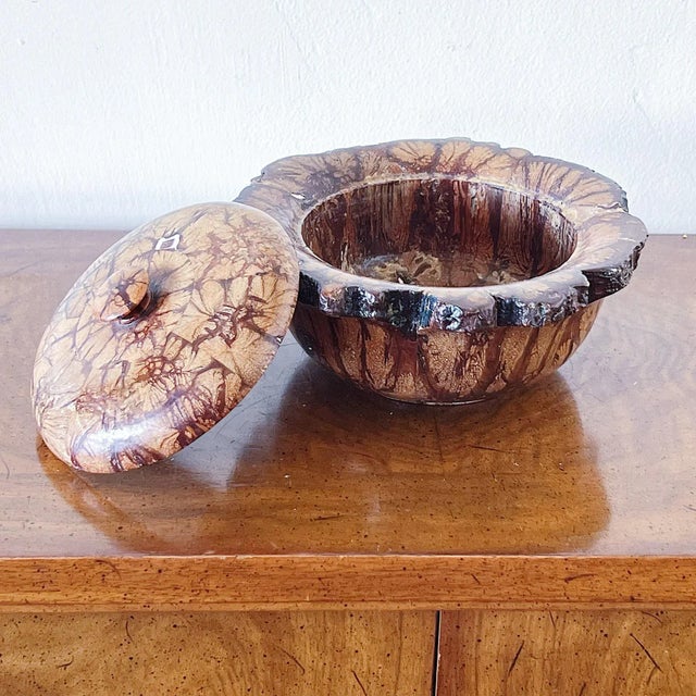 Vintage Chrysanthemum Wood Lidded Bowl in Lotus Pattern For Sale - Image 4 of 5