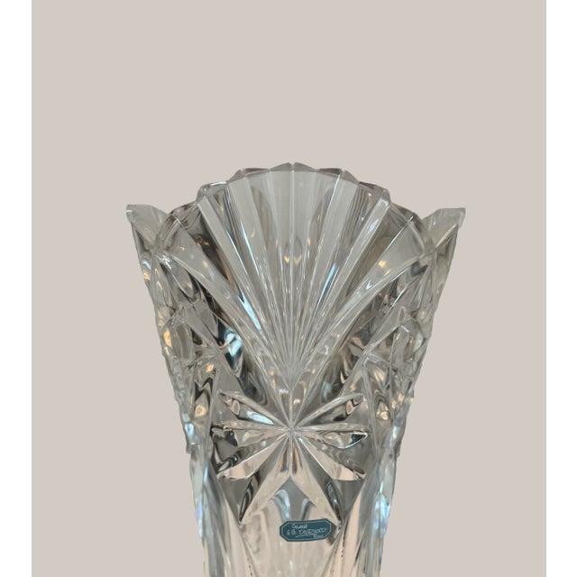 French Vintage j.g. Durand French Lead Crystal Vase, 12” Scalloped Rim With Fan & Hobstar Cuts For Sale - Image 3 of 6