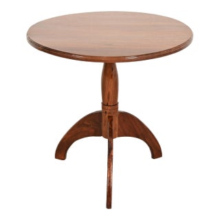 Early American Bench Made Sculpted Solid Walnut Pedestal Tea Table or Side Table For Sale