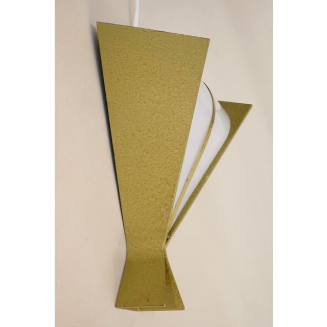 Metal 1950s Minty Rare Nos Virden Atomic Modern Space Age Slag Glass Bakelite Brass Architectural Wall Lamp For Sale - Image 7 of 11