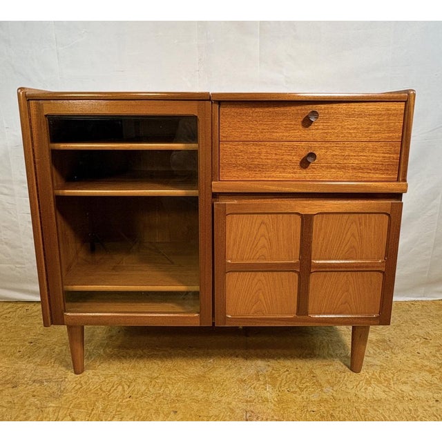 Mid-Century Teak Music Cabinet from Nathan, 1960s For Sale - Image 4 of 12