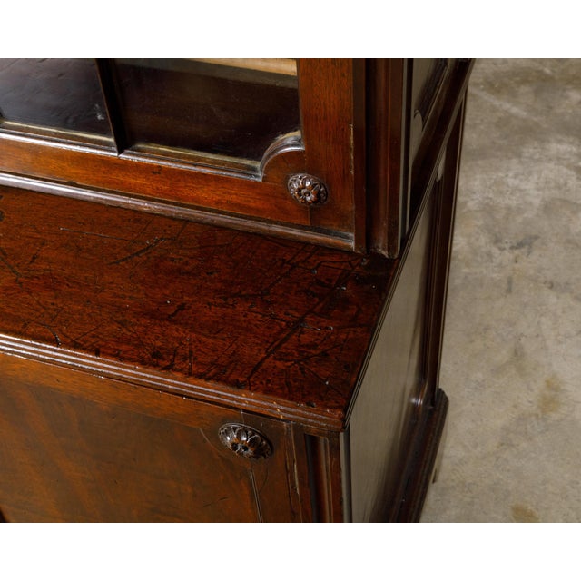 English 19th Century Mahogany Bookcase with Glass Doors and Carved Rosettes For Sale - Image 4 of 12