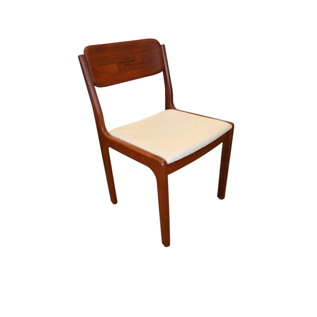 Wood Model 59 Chairs by Henning Kjærnulf for Vejle Stole-og Møbelfabrik, Denmark, 1960s, Set of 4 For Sale - Image 7 of 13