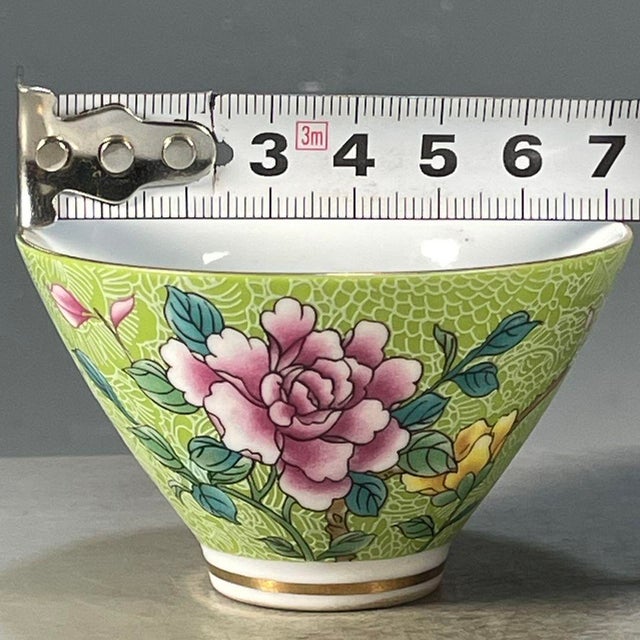 Vintage Qing Famille Rose Porcelain Teacup – Peony & Lattice Motif, Qianlong Mark For Sale - Image 9 of 9