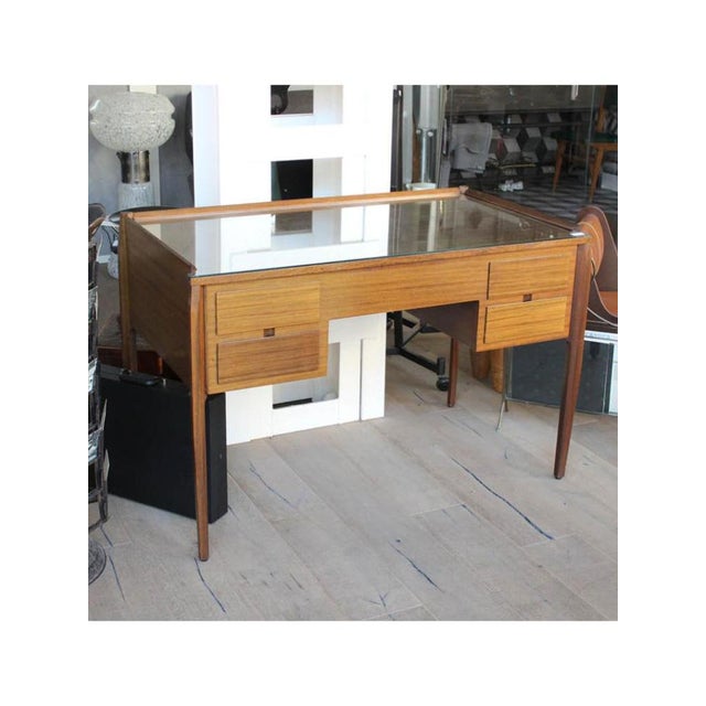 1950s Desk with 4 Drawers and Glass Top by Gio Ponti, Italy, 1959 For Sale - Image 5 of 10