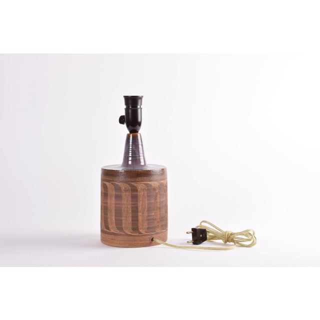 Mid-Century Danish Brown and Purple Striped Ceramic Table Lamp by Jytte Trebbien, 1960s For Sale - Image 4 of 13