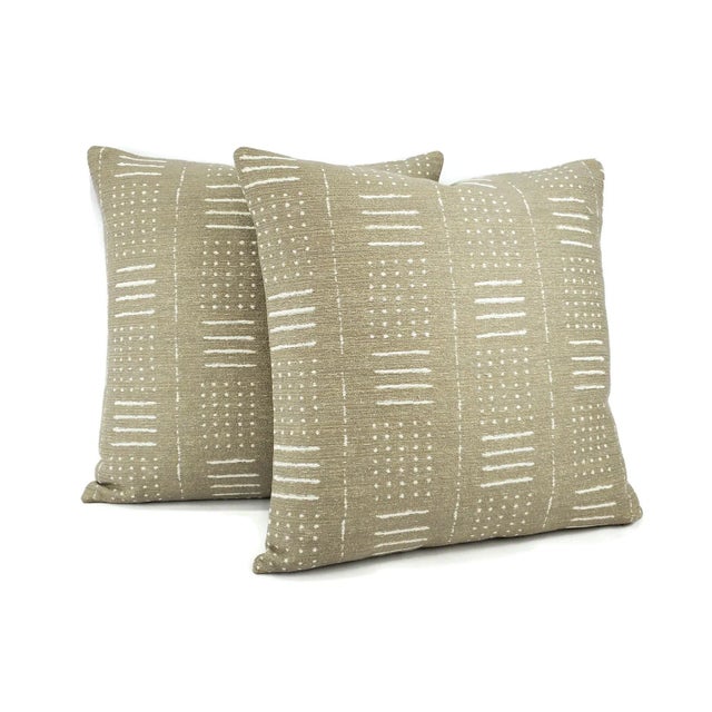 2020s Contemporary Pindler Mudcloth in Natural Pillow Cover For Sale - Image 5 of 7