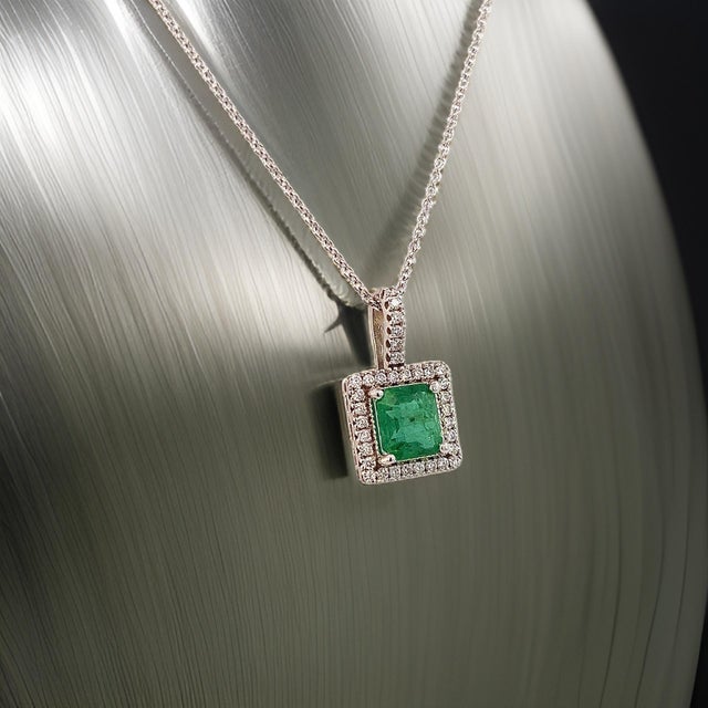 2010s Natural Emerald Diamond Necklace 18" 14k WG 2 TCW Certified For Sale - Image 5 of 11