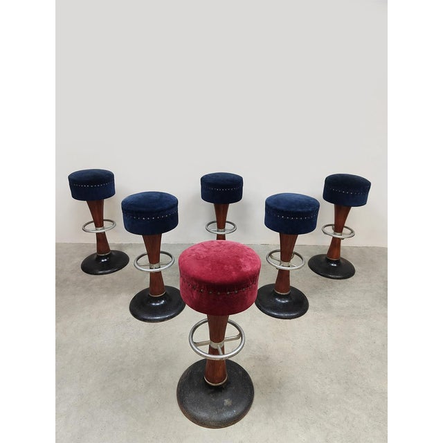 If you are still looking for a set of indestructible vintage bar stools for the bar, then this might be what you are...