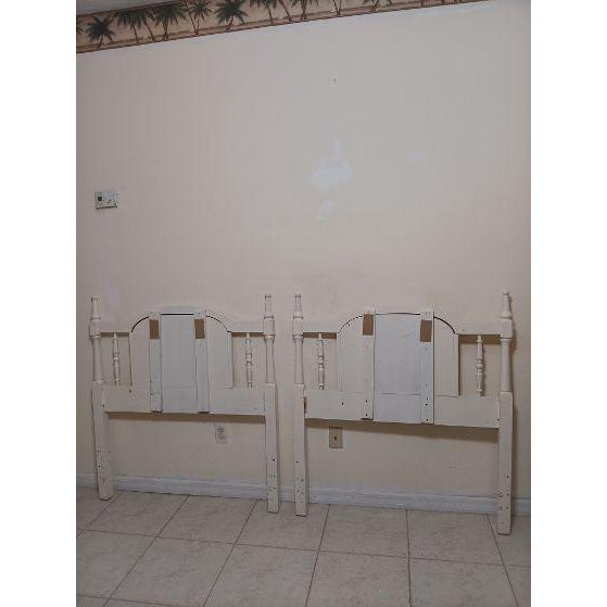 1980s French Provincial Style Twin Headboard Set of 2 For Sale In Naples, FL - Image 6 of 7