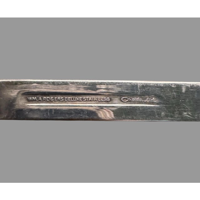 Silver Vintage Retro Art Deco Dominica 48 Piece Stainless Flatware Set for 8 by Oneida Silver For Sale - Image 8 of 9