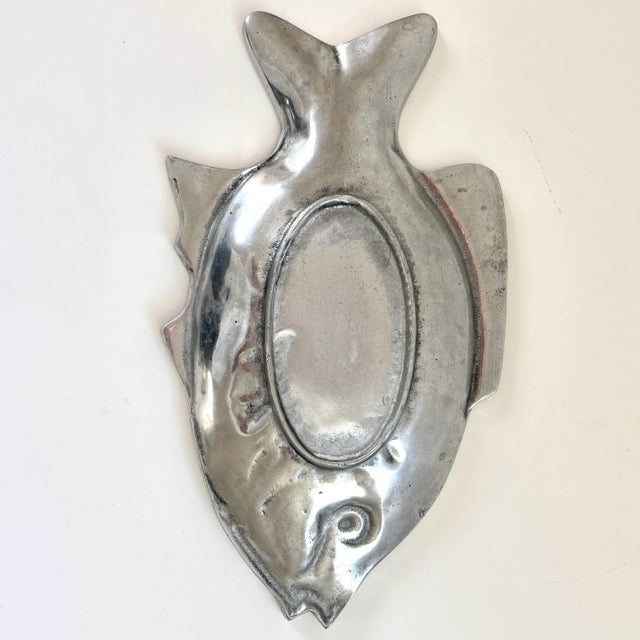 1990s Charming Handmade Fish Platter For Sale - Image 4 of 6