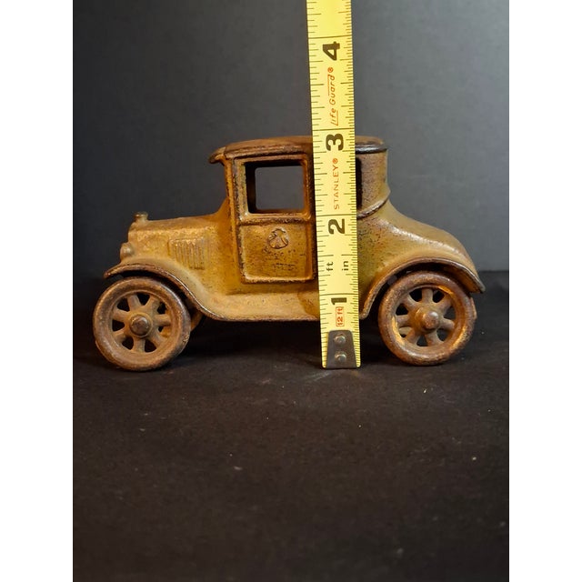 American Antique 1920s Kilgore Cast Iron Ford Model T Coupe Toy Car Dark Mustard Yellow Sf600a For Sale - Image 3 of 17