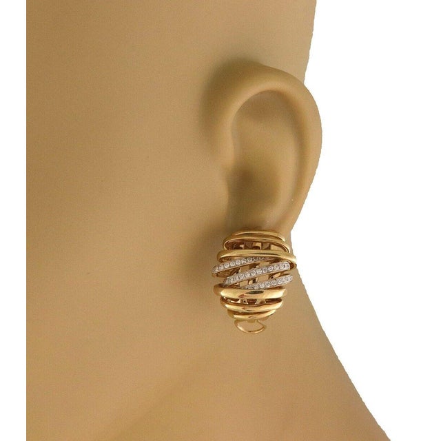 Contemporary Diamond Gold Earrings & Rings Set 14k Yellow Ribbon Wrap Design, 3 Pieces For Sale - Image 3 of 10