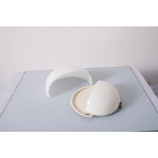 Artemide Large Mania Lamp by Vico Magistretti for Artemide, 1960s For Sale - Image 4 of 8