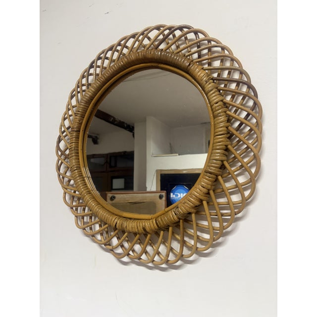 Wicker mirror from the 1960s with velvet back, circumference 58 cm, mirror circumference 37 cm, depth 5.5 cm