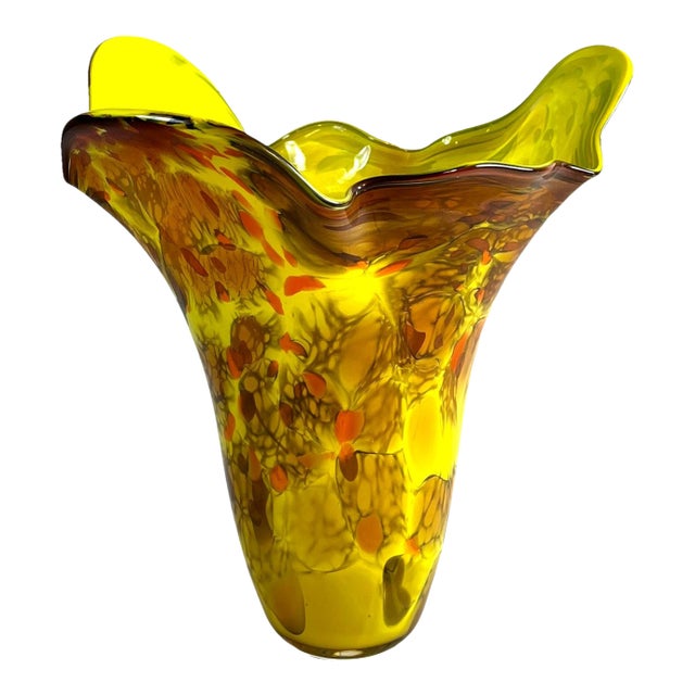 Vintage Murano Style Handblown Handkerchief Vase With Mottled/Confetti Amber and Brown For Sale