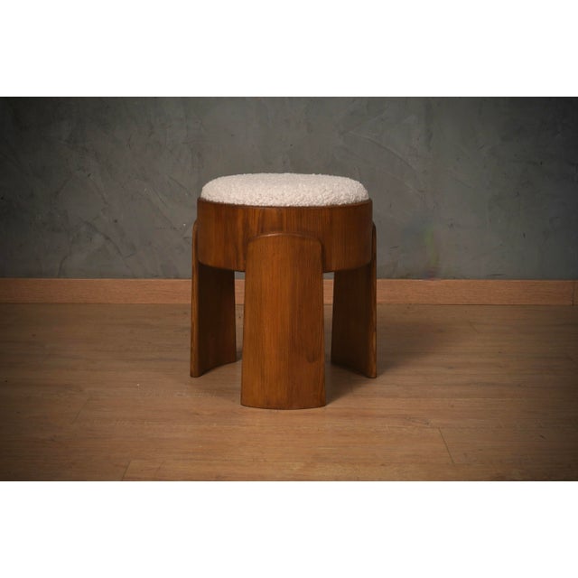 Brown Art Deco Round Ottoman in Ash and White Boucle, 1990 For Sale - Image 8 of 10
