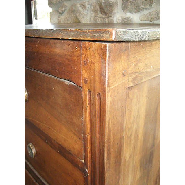 French Walnut Directoire Commode, C.1790 - 1800 For Sale - Image 4 of 7